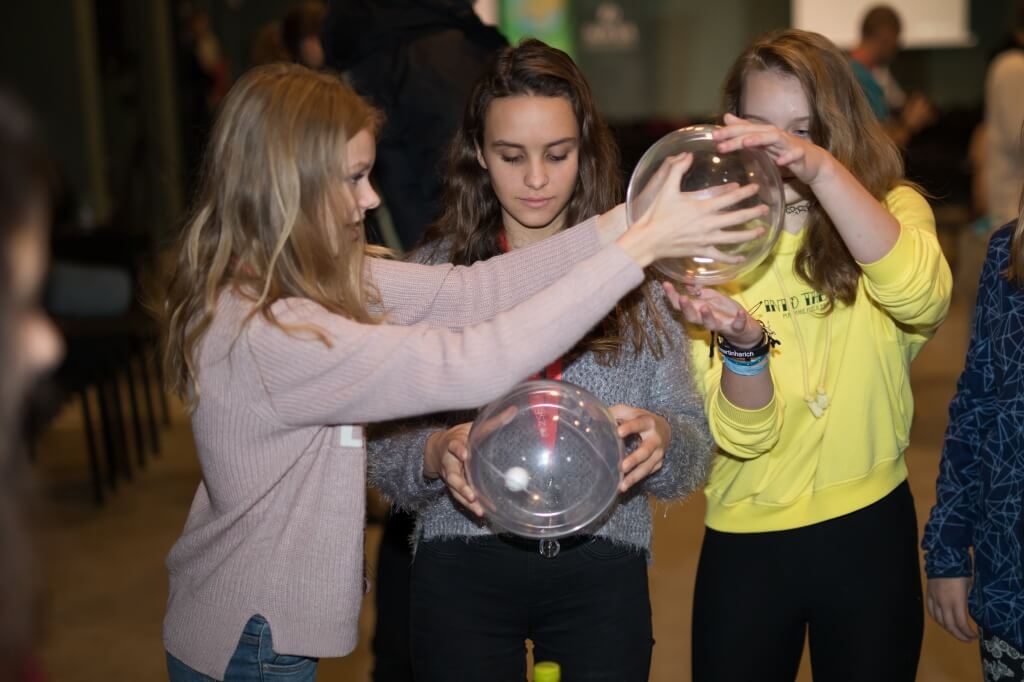 Vzdelávanie, veda, kultúra v Elektrárni Piešťany