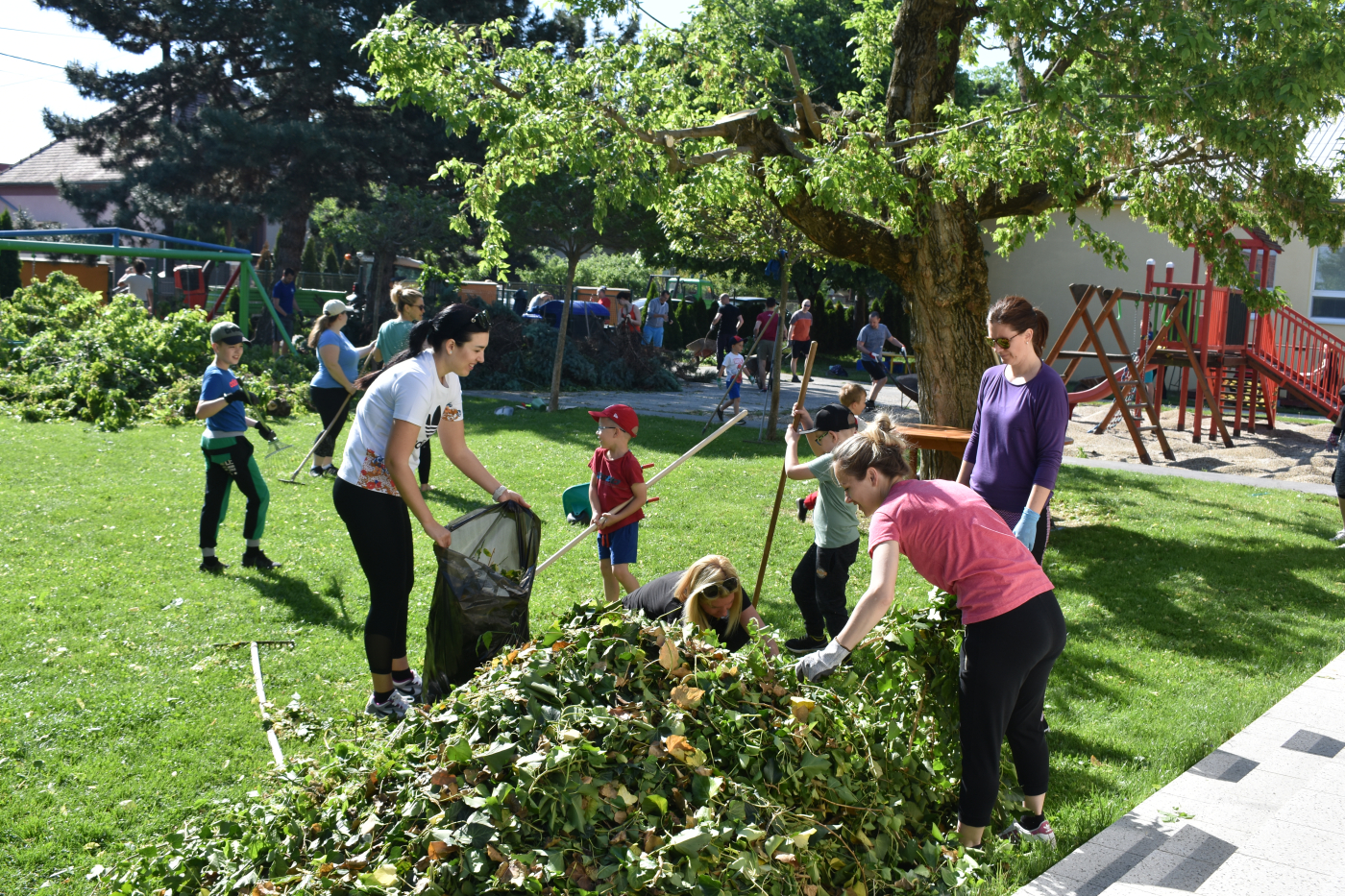 Zamestnanecký grantový program