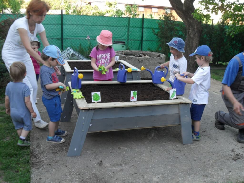 Zamestnanecký grantový program